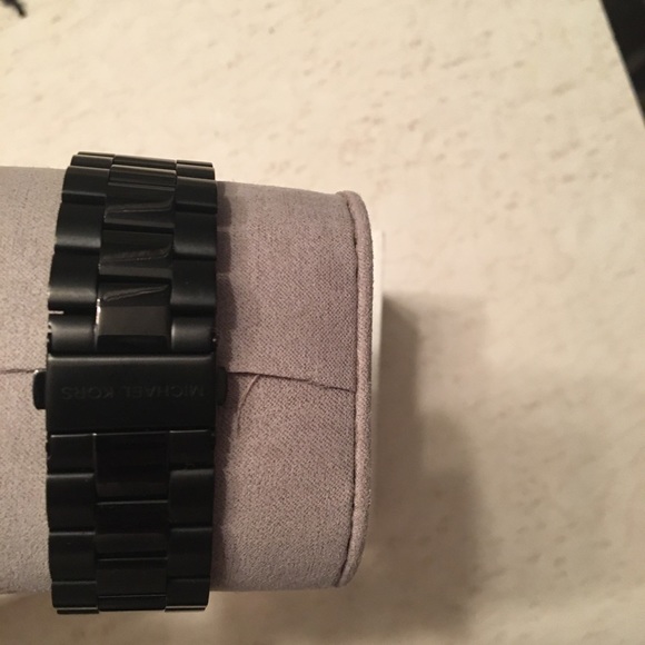 All Black Micheal Kors Watch - Picture 4 of 5